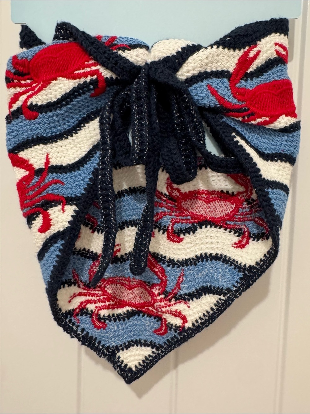 🌺NWT Piper·k Knit Headscarf with Red Crabs, Blue & White Stripes - Picture 4 of 4